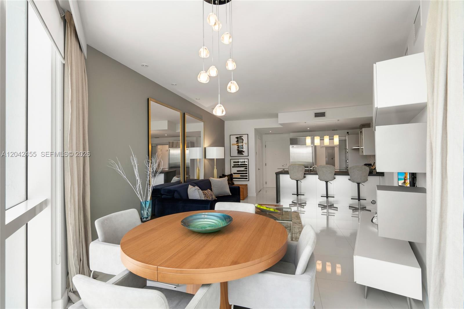 18201 Collins Ave # 603