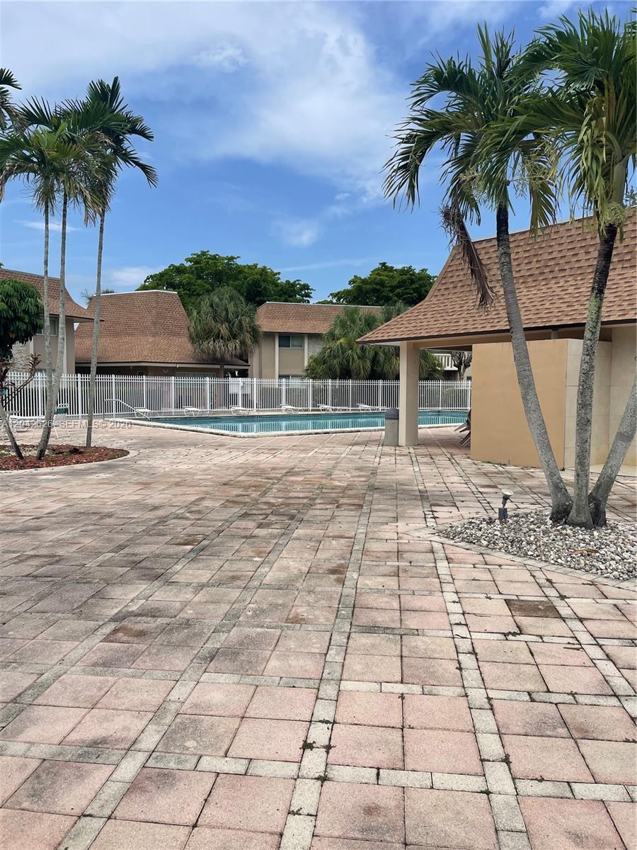 7480 Miami Lakes Dr Unit: G205
