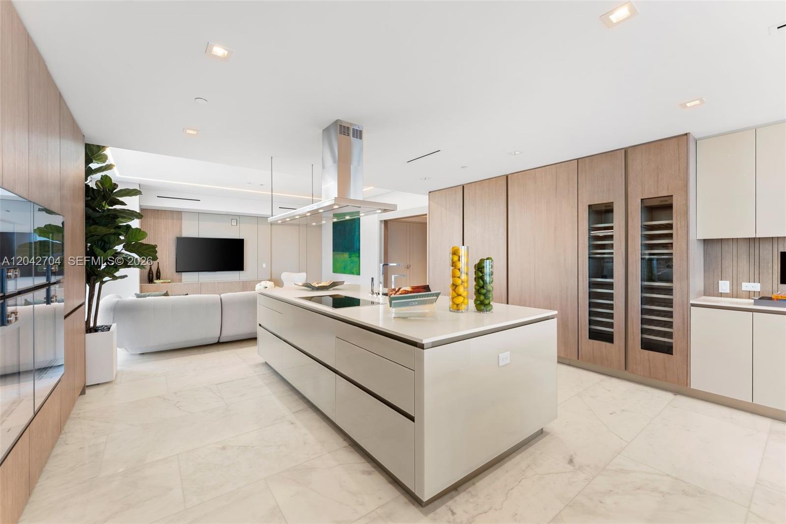 18501 Collins Ave # 04 Unit: 4003-04