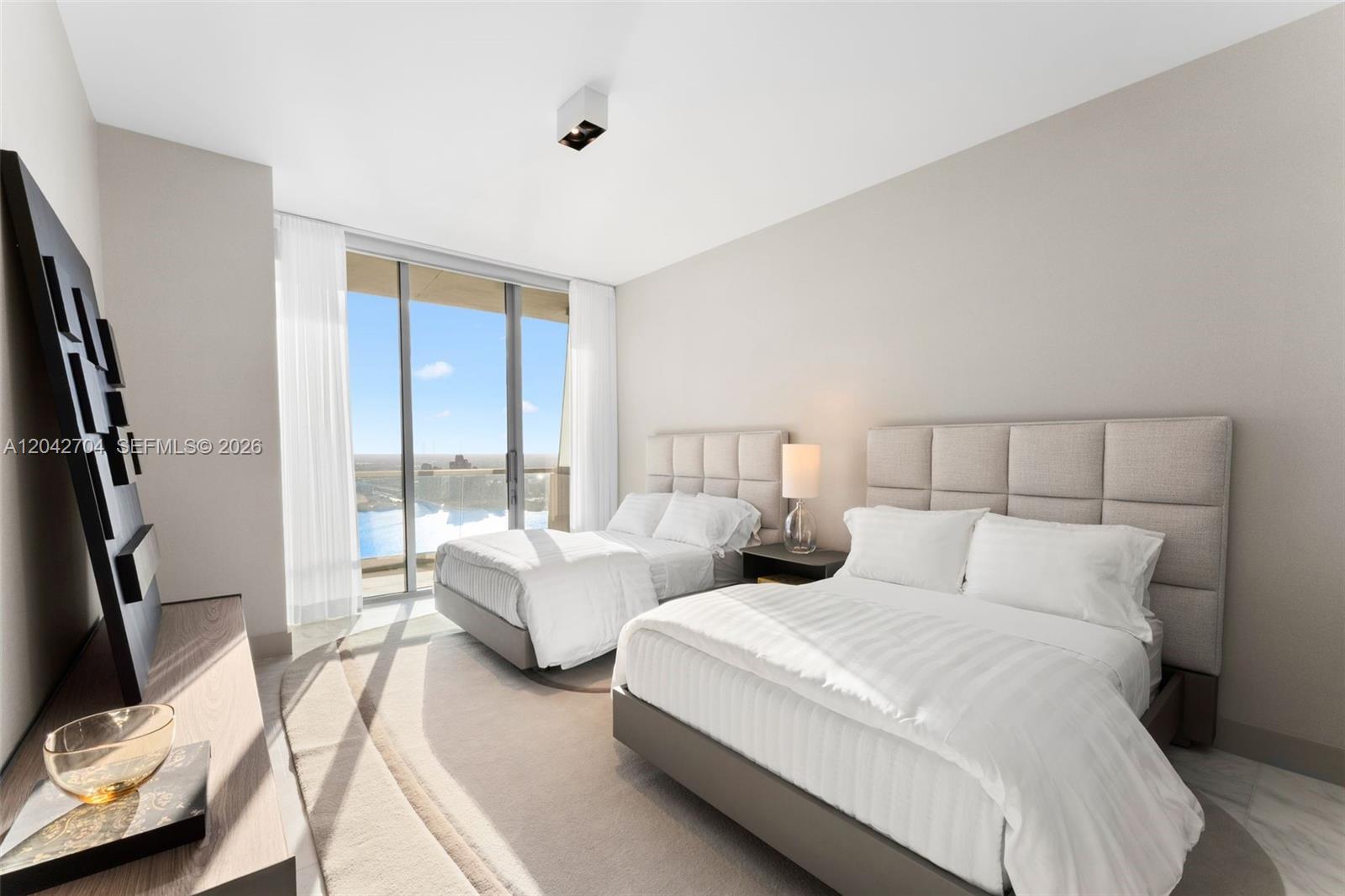 18501 Collins Ave # 04 Unit: 4003-04