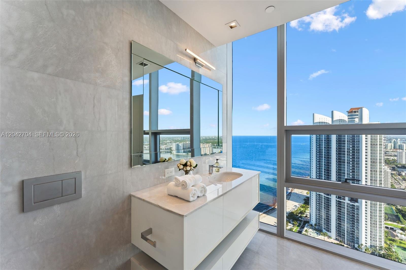 18501 Collins Ave # 04 Unit: 4003-04