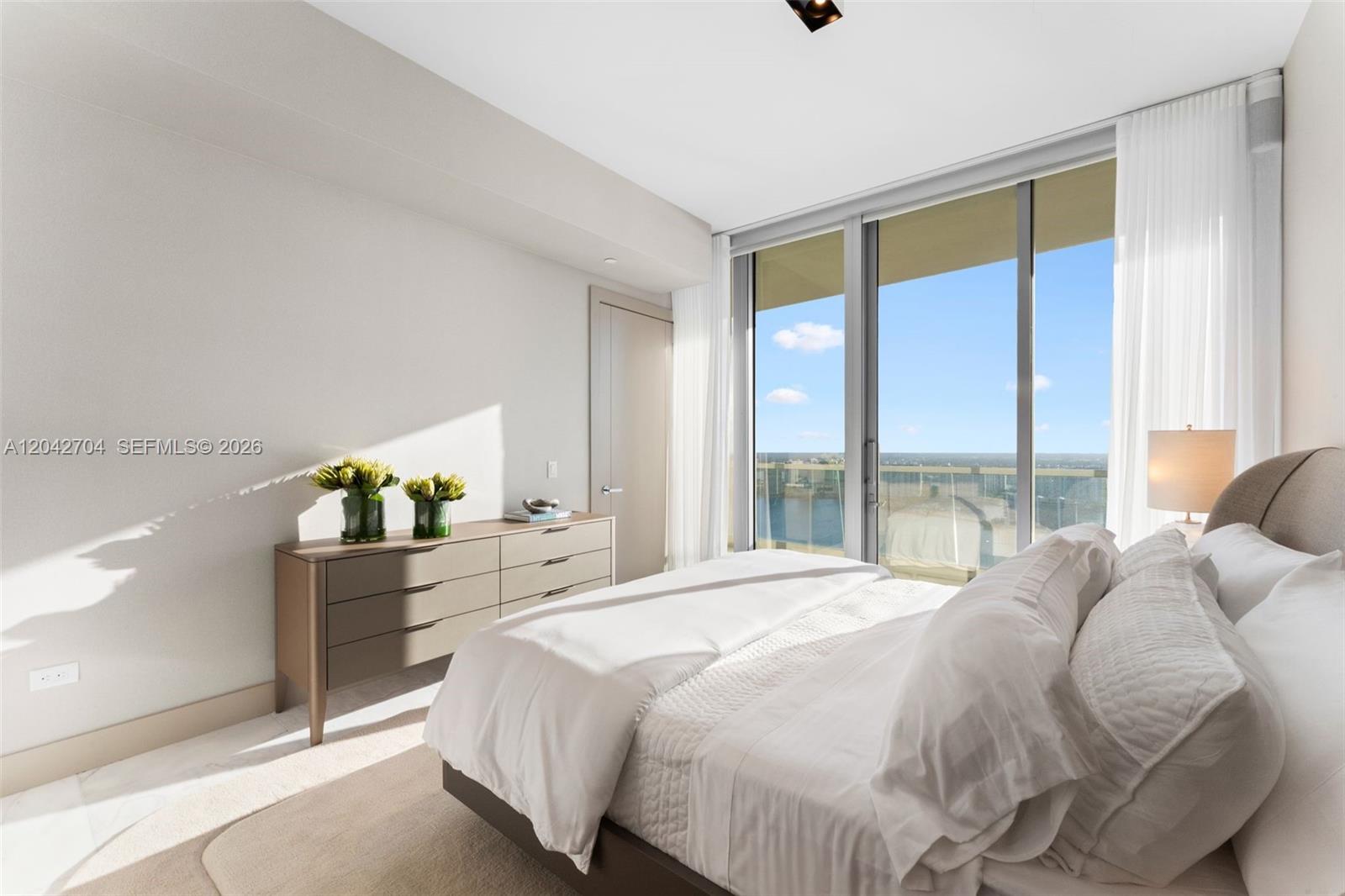 18501 Collins Ave # 04 Unit: 4003-04