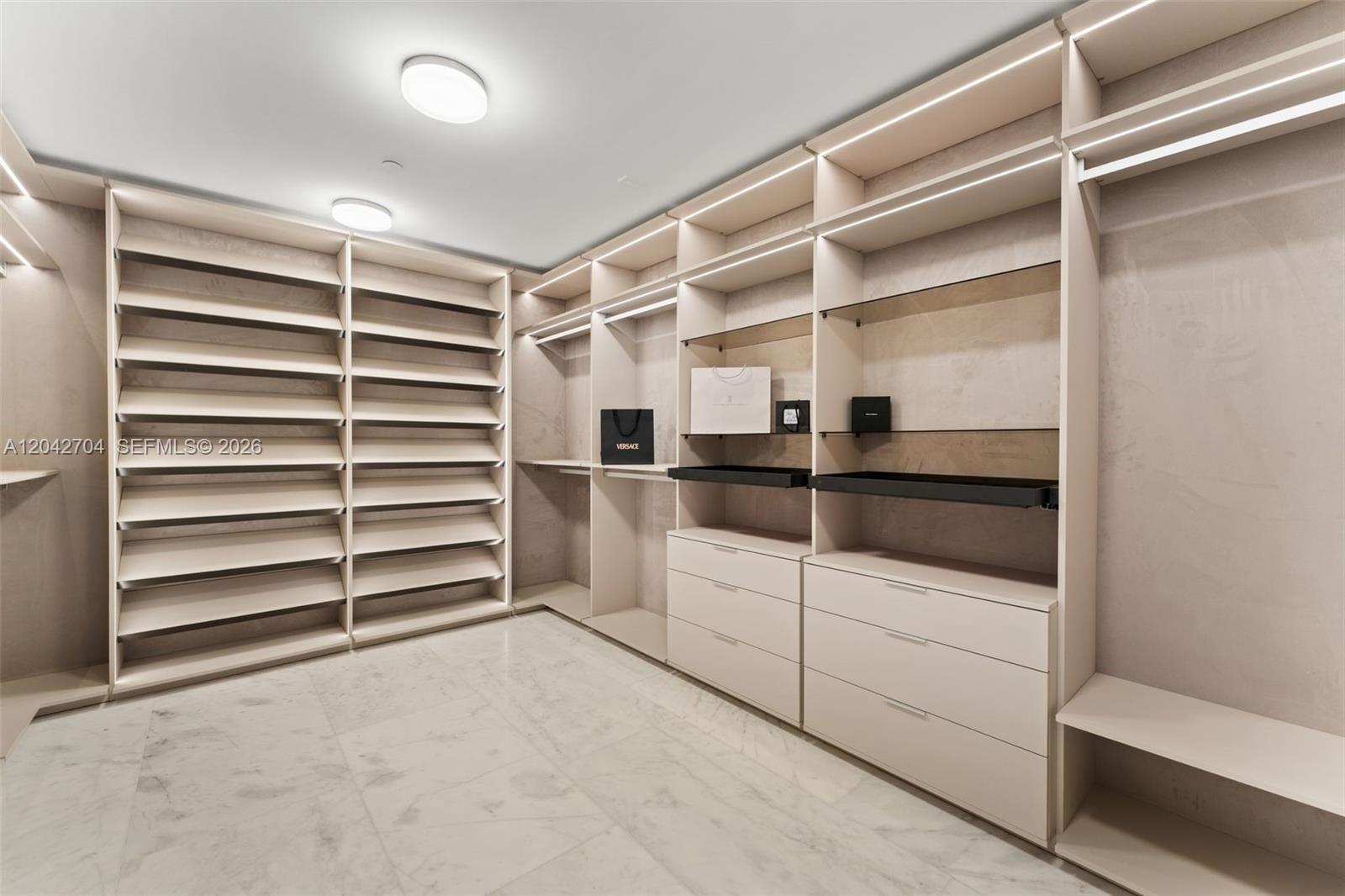 18501 Collins Ave # 04 Unit: 4003-04