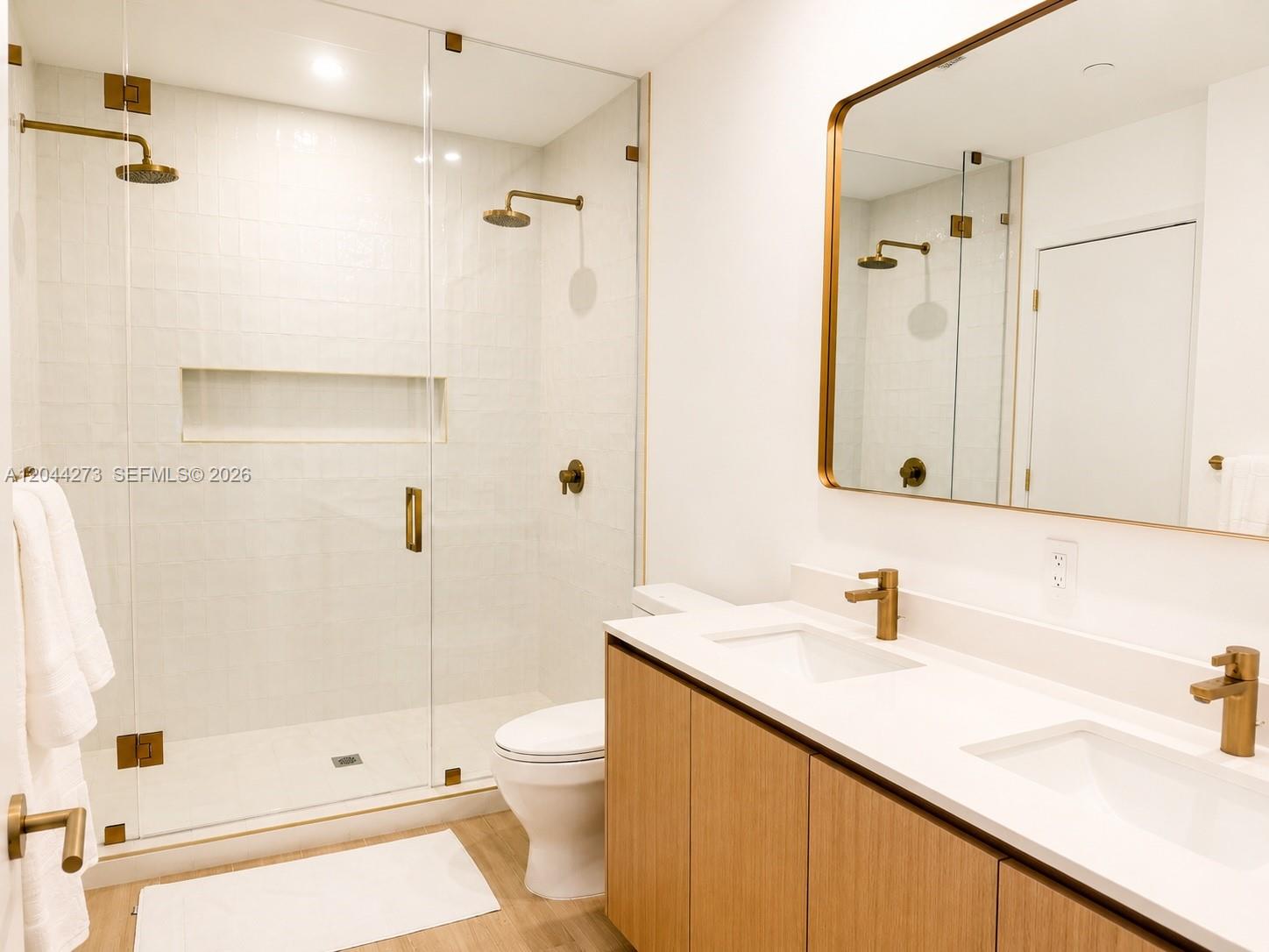 90 NE 32nd St # 205