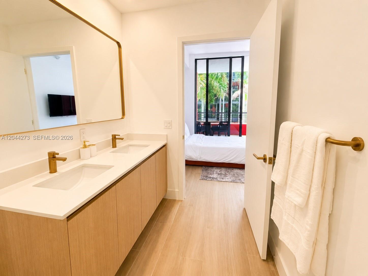 90 NE 32nd St # 205