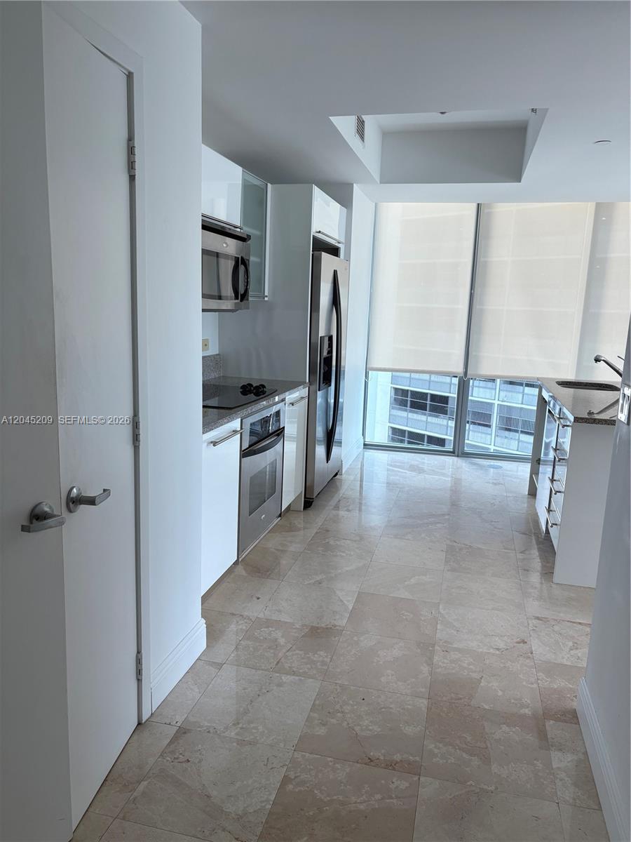 888 Biscayne Blvd # 712