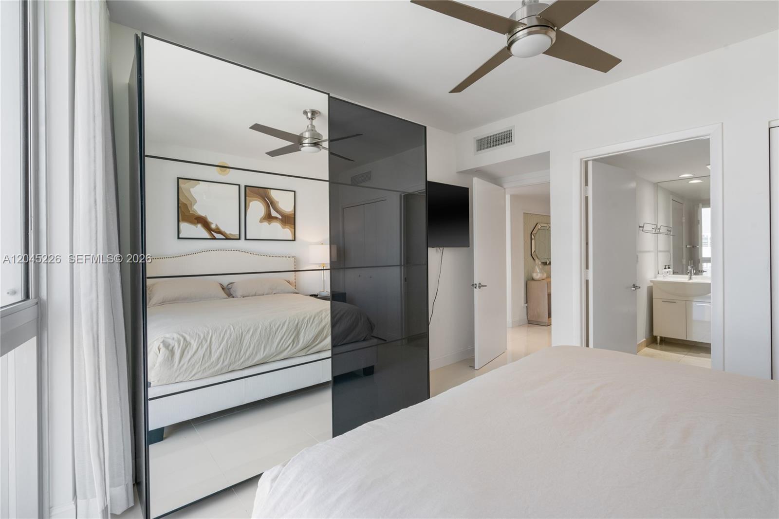 475 Brickell Ave # 4315