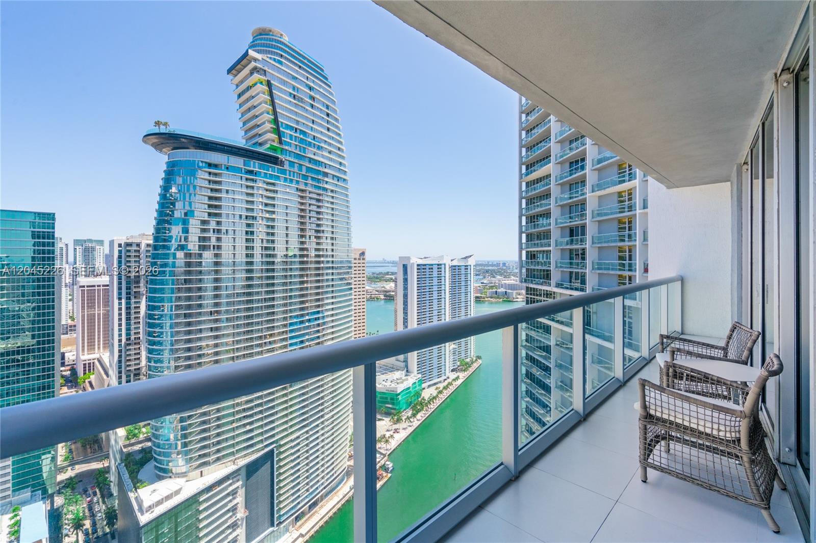 475 Brickell Ave # 4315