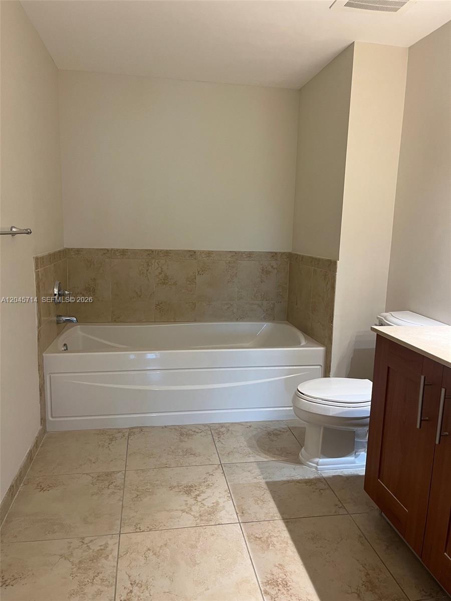 1300 Ponce De Leon Blvd # 608