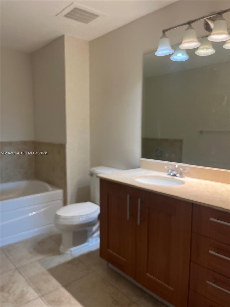 1300 Ponce De Leon Blvd # 608