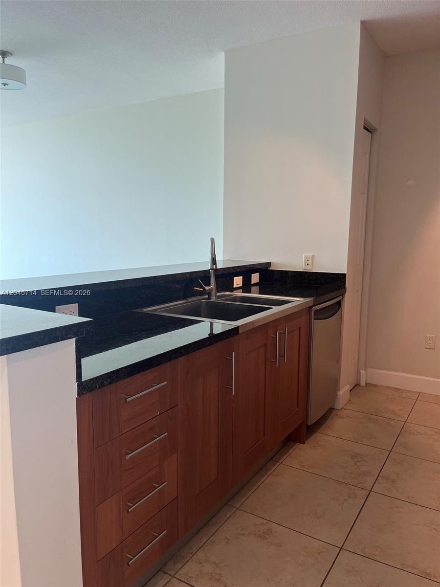 1300 Ponce De Leon Blvd # 608
