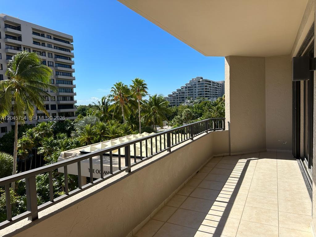 251 Crandon Blvd # 430