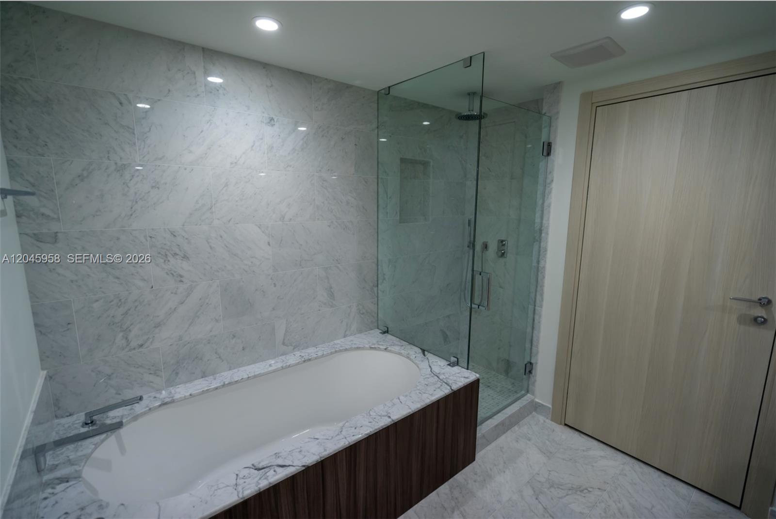 1000 Brickell Plaza # 2506