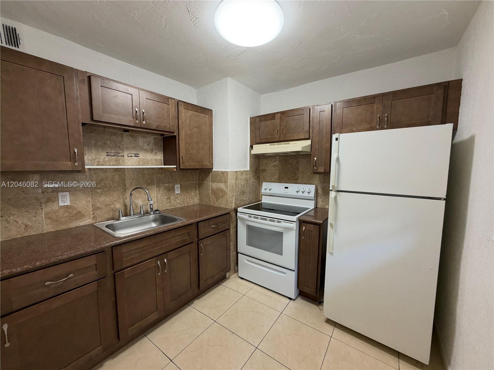 5960 NE 5th Ct # 2