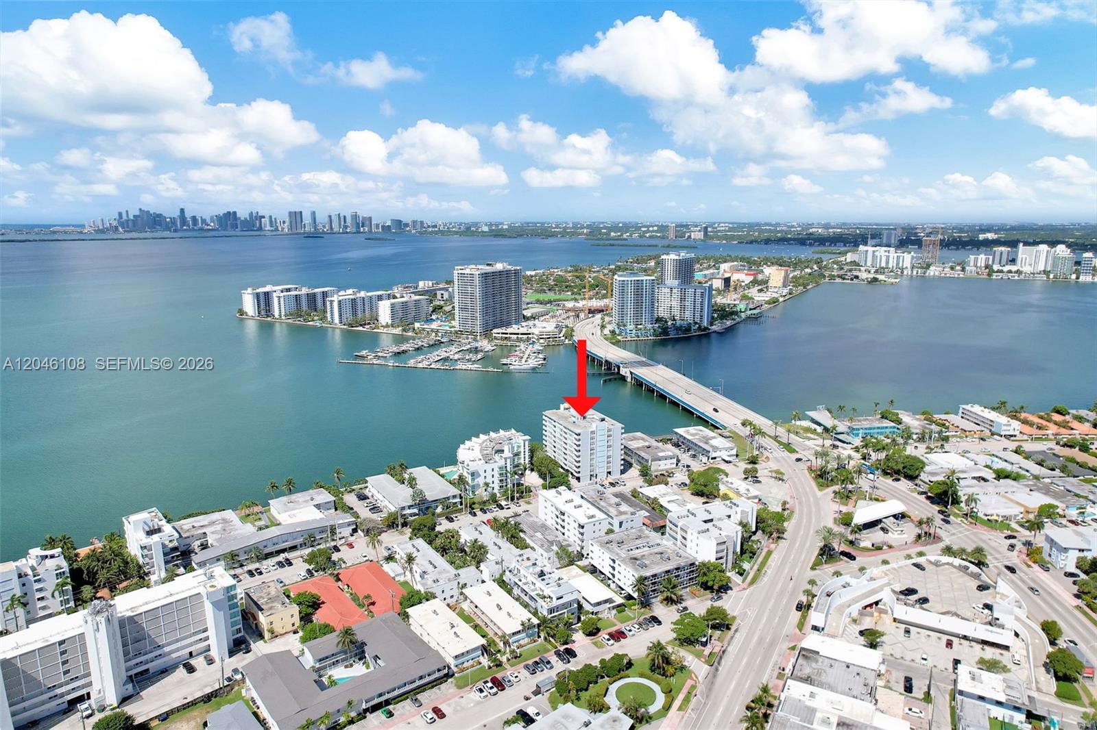 2016 Bay Dr # 808