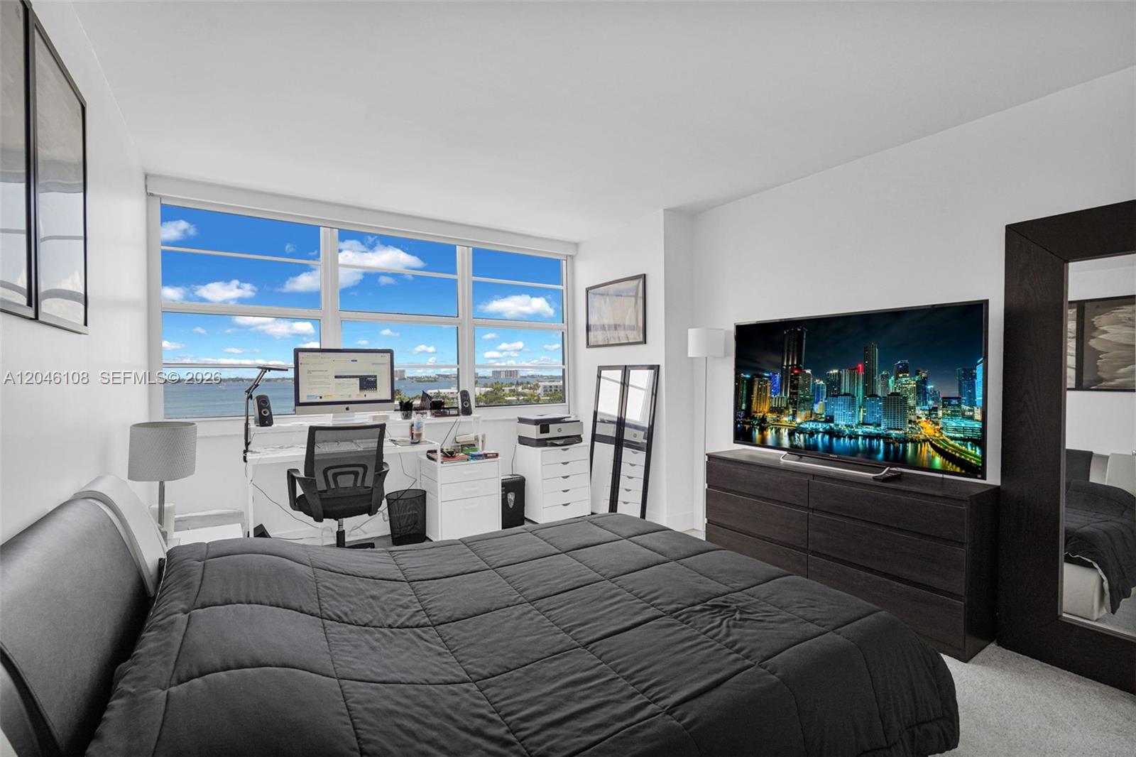 2016 Bay Dr # 808