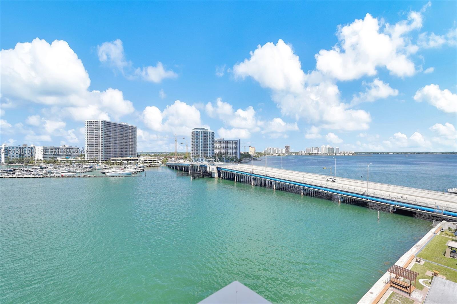2016 Bay Dr # 808
