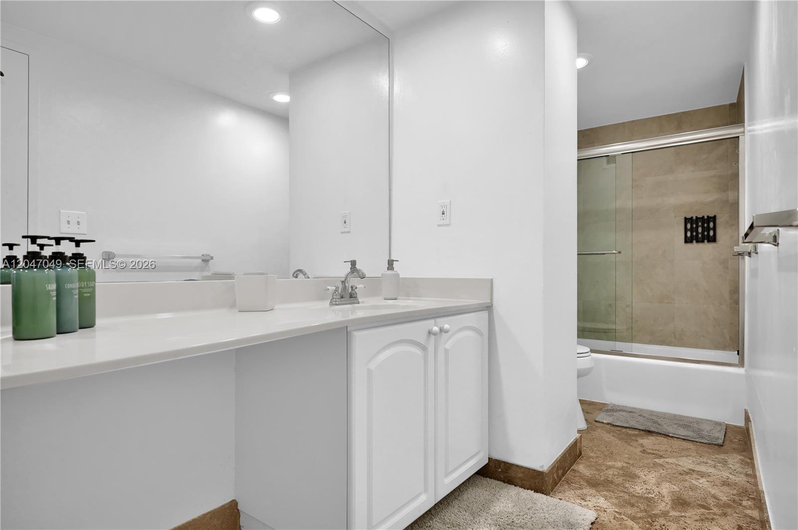 4001 S Ocean Dr # 11M
