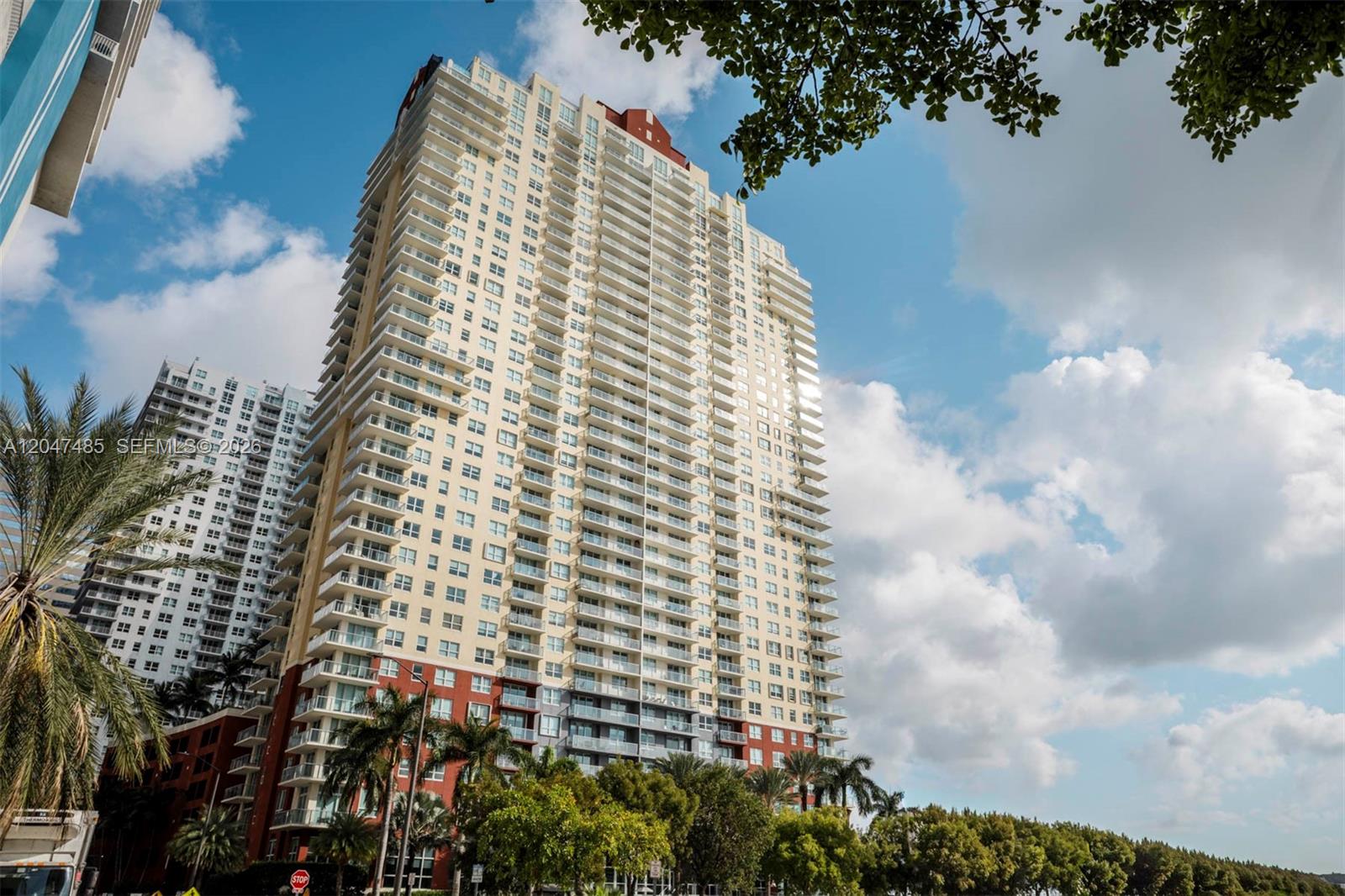 1155 Brickell Bay Dr # 2206