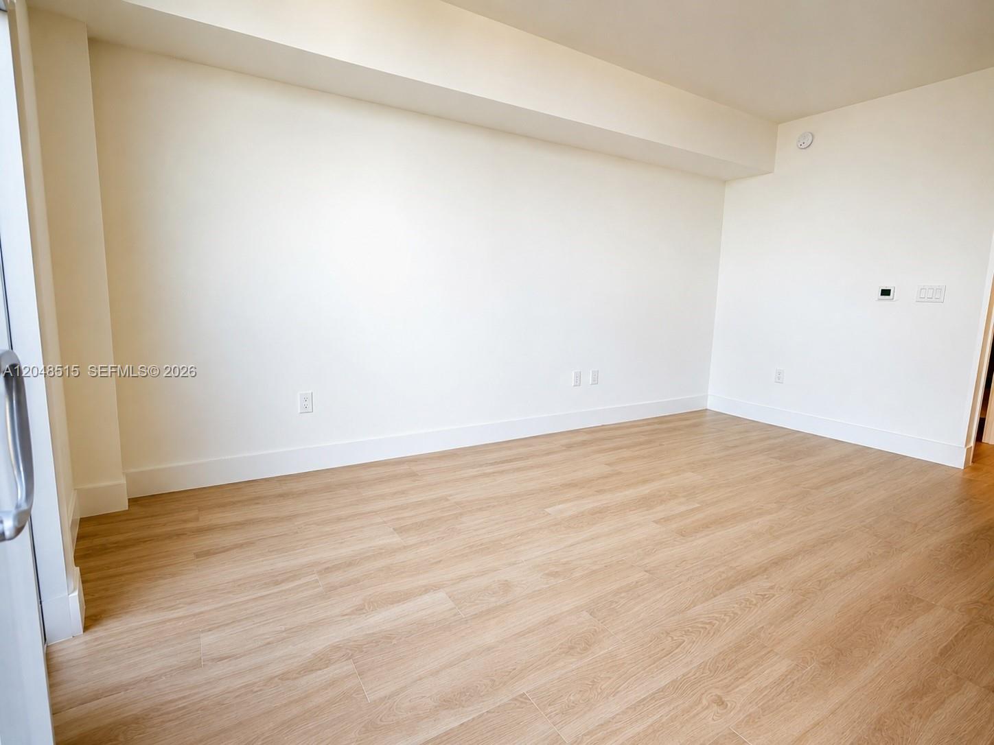 90 NE 32nd St # 814 Unit: #814
