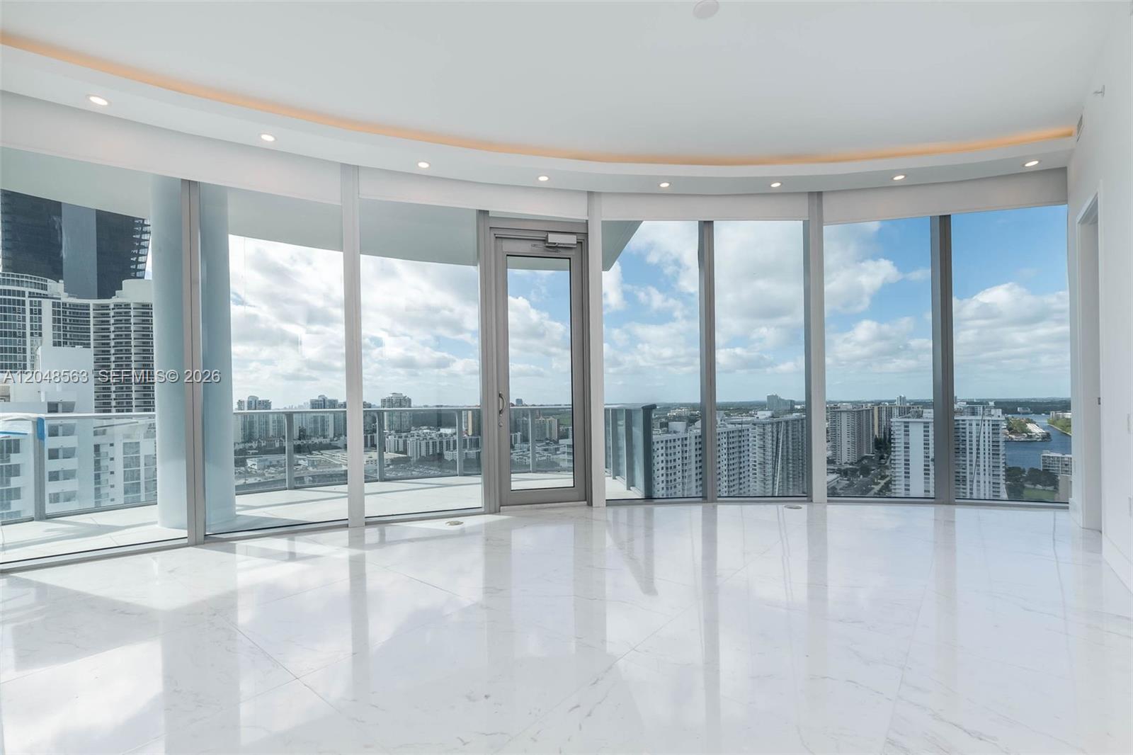 17475 Collins Ave # 2003