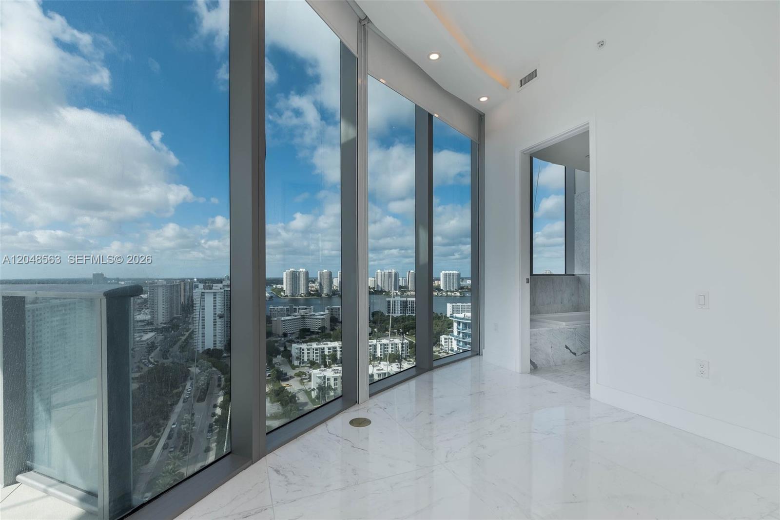 17475 Collins Ave # 2003