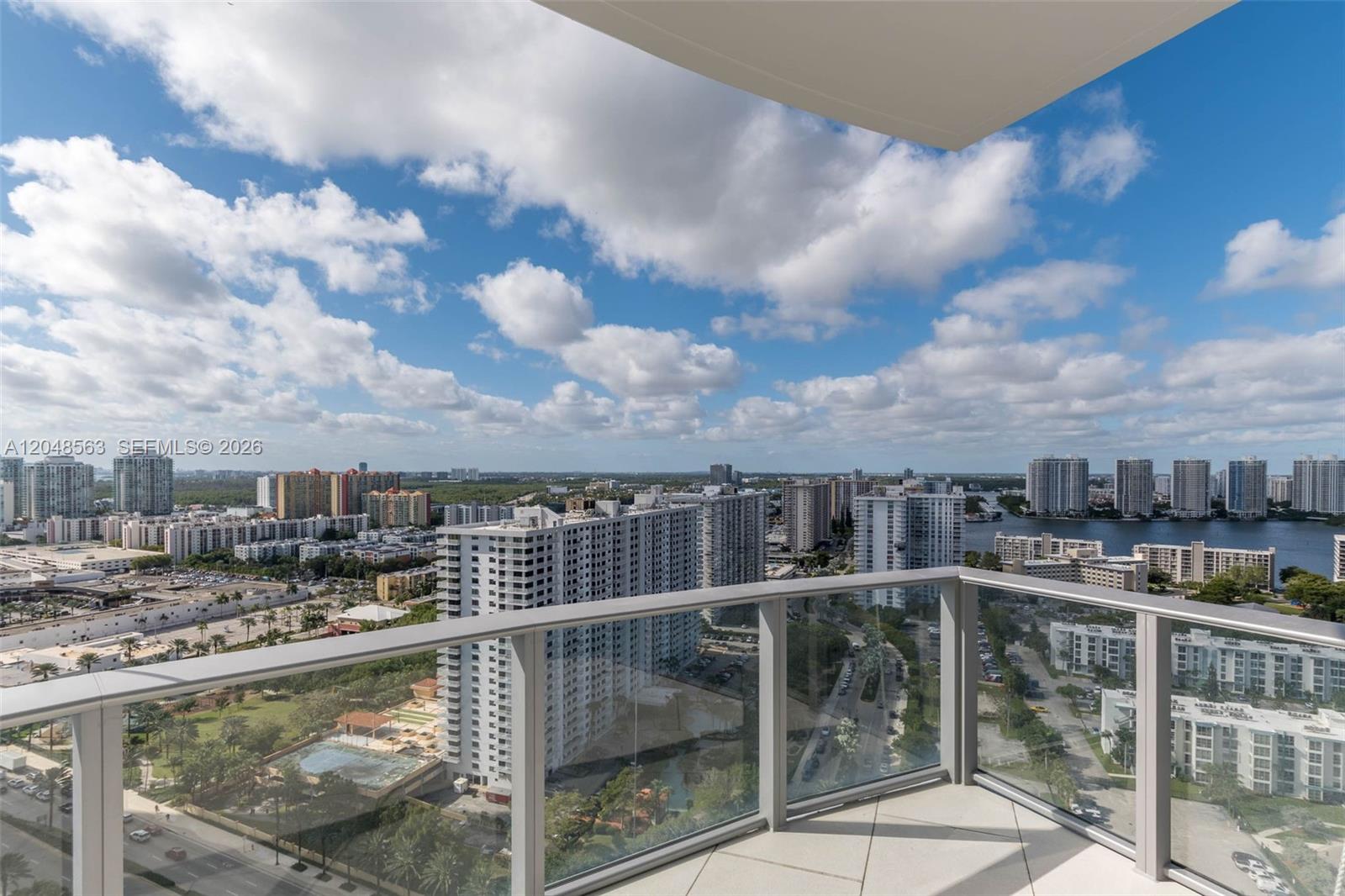 17475 Collins Ave # 2003