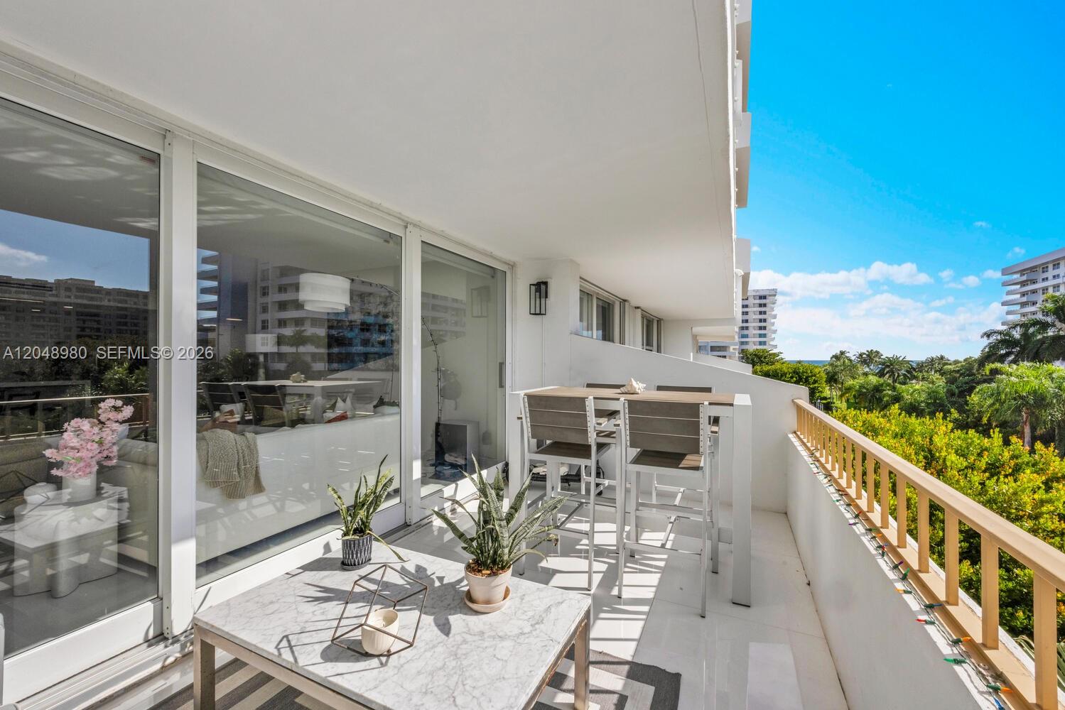 155 Ocean Lane Dr # 413