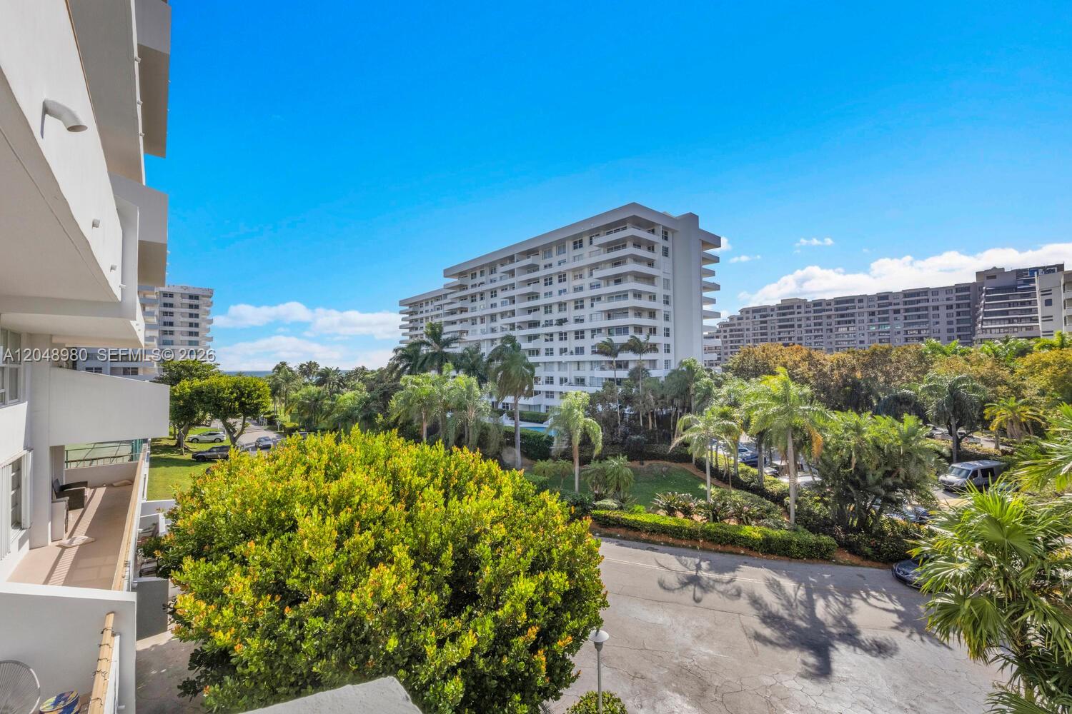 155 Ocean Lane Dr # 413