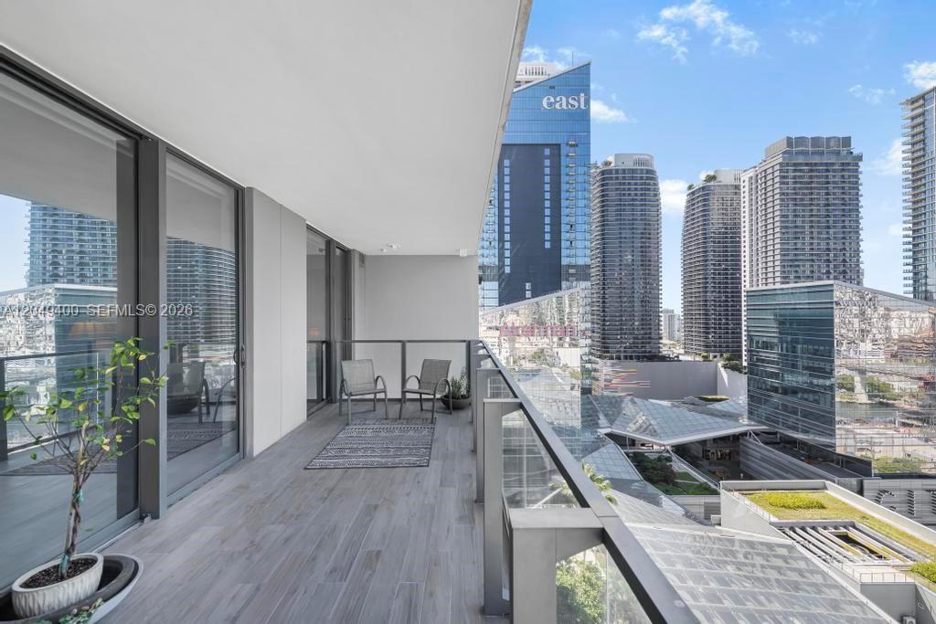 68 SE 6th St # 1710