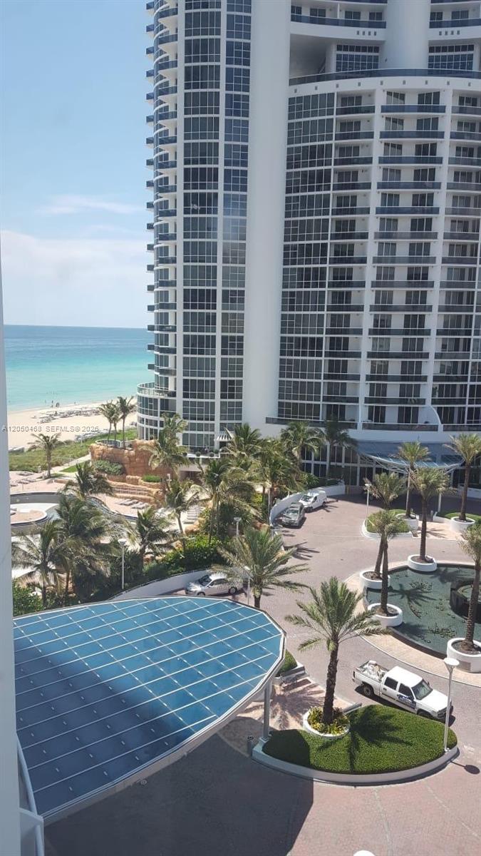 18201 Collins Ave # 901A