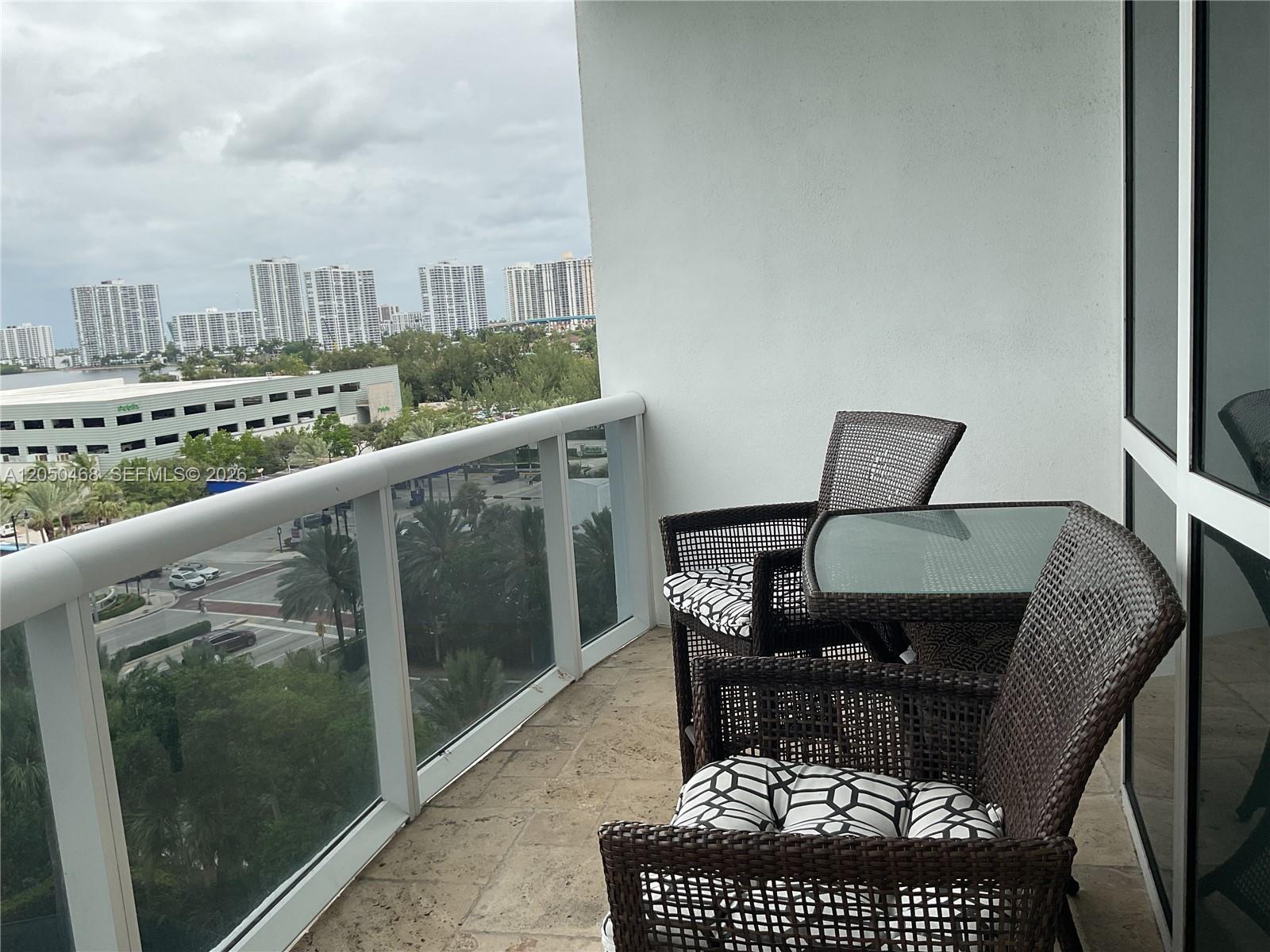 18201 Collins Ave # 901A