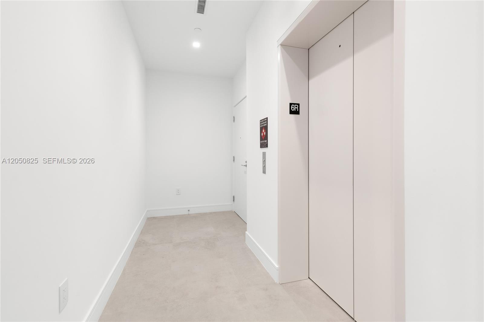 2411 Laguna Cr # 606