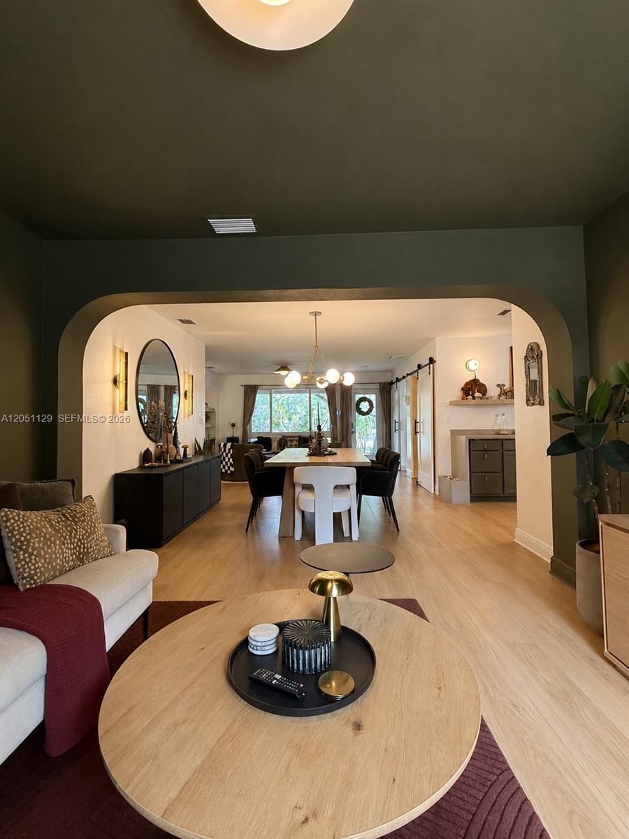 1713 SW 10th Ct