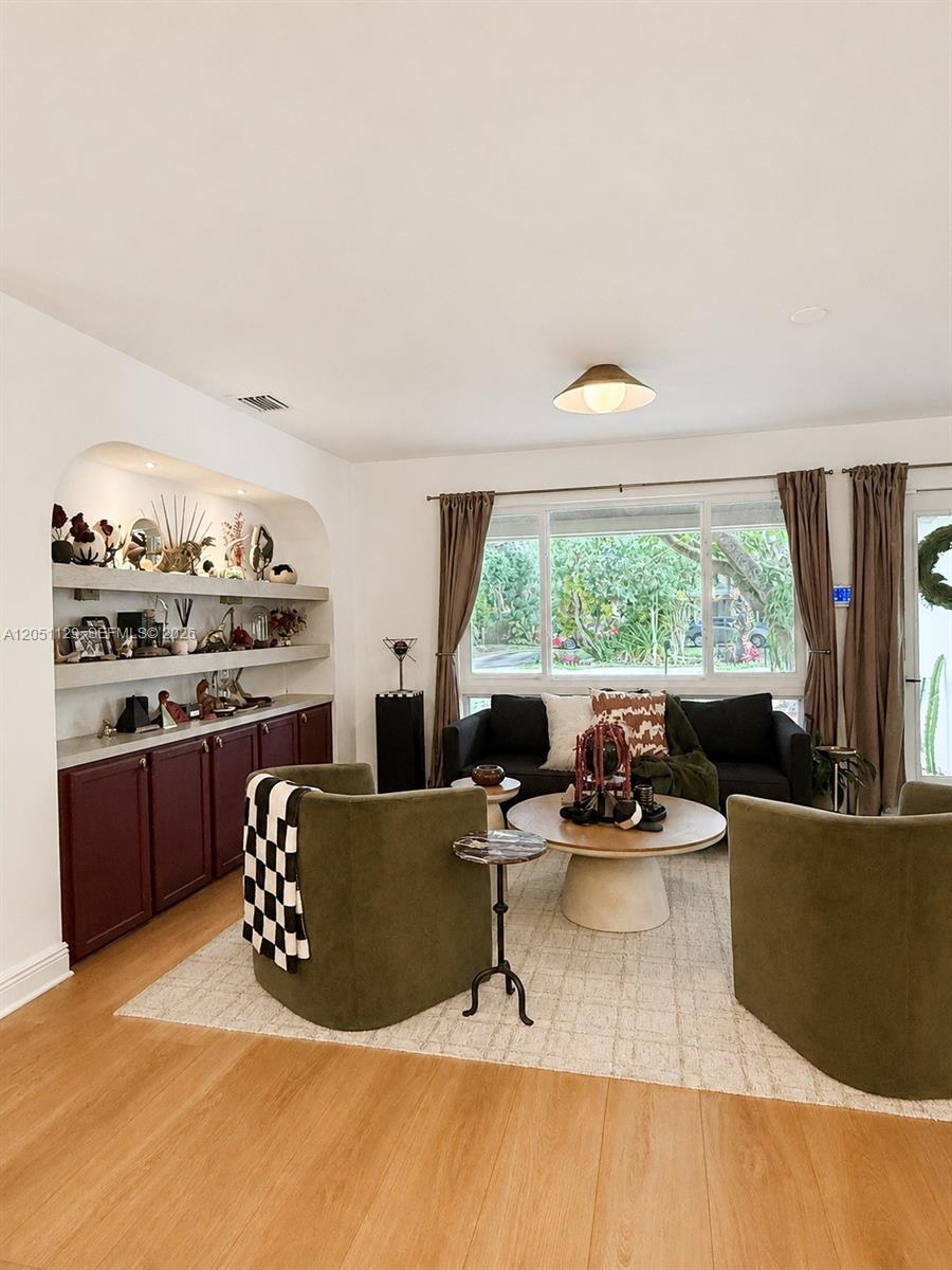 1713 SW 10th Ct