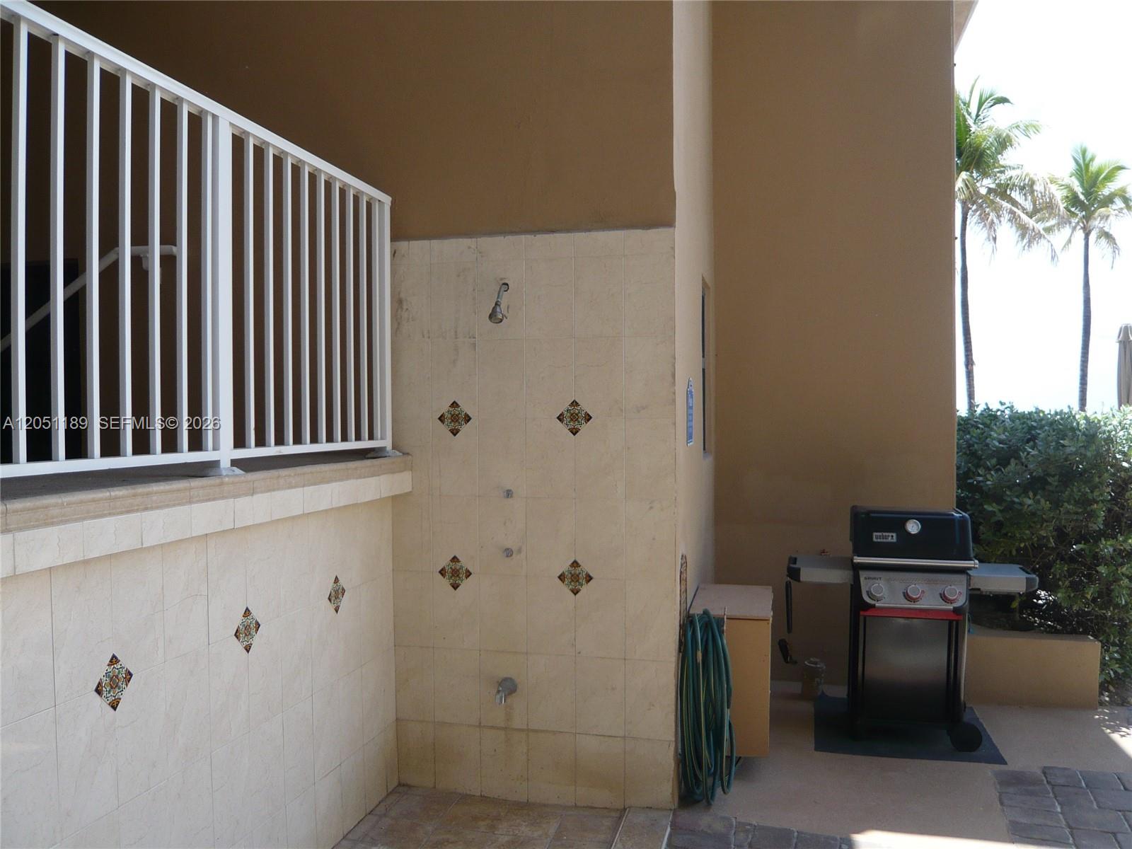 3300 N Surf Rd # 9A