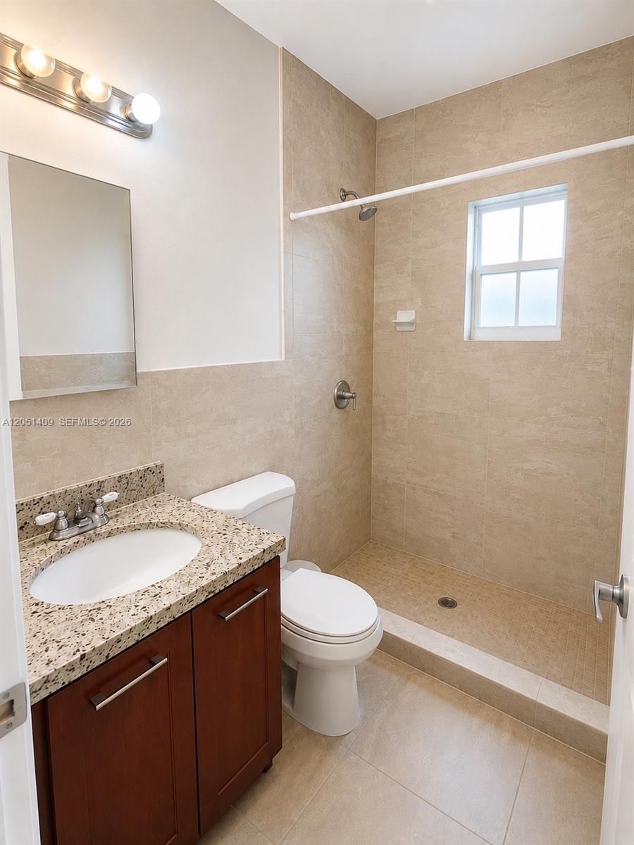 4038 SW 9th Ter # 4038