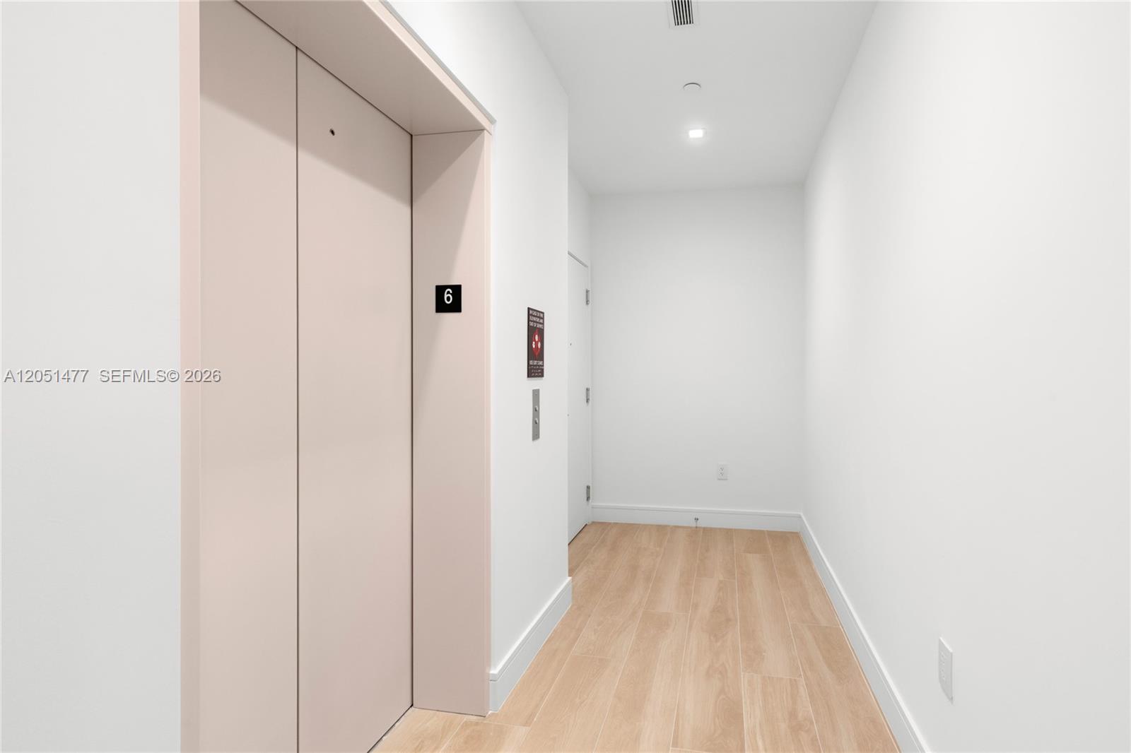 2411 Laguna Cr # 611