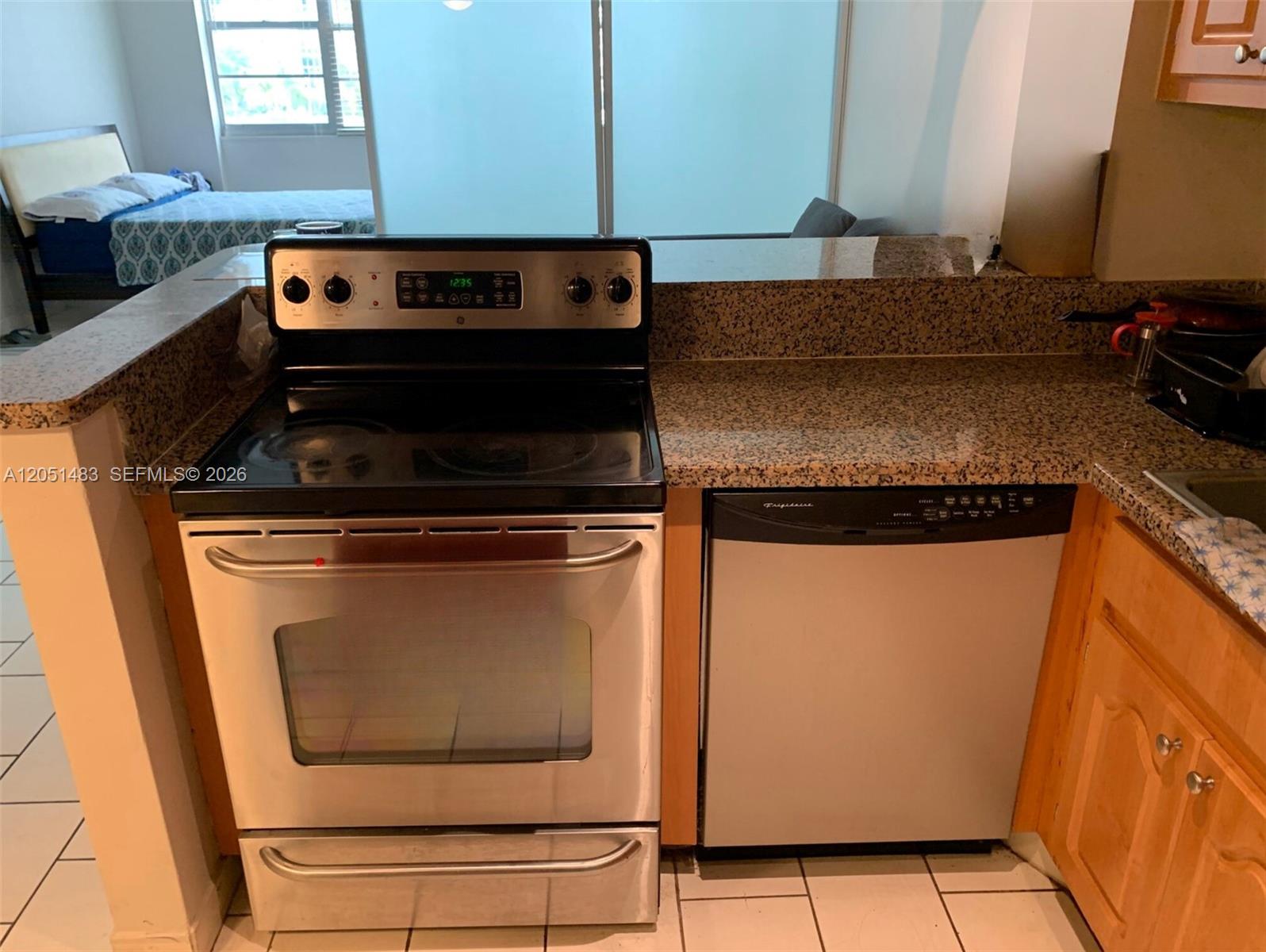 905 Brickell Bay Dr # 1523
