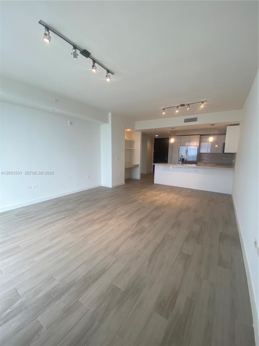 999 SW 1 AVE # 3209