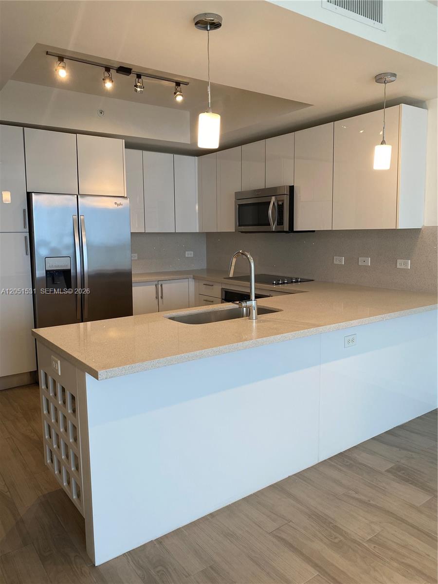 999 SW 1 AVE # 3209