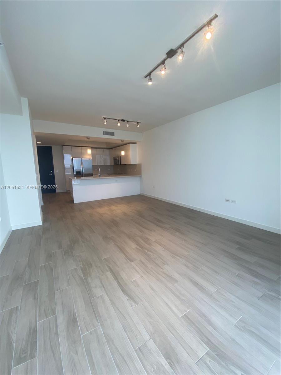 999 SW 1 AVE # 3209