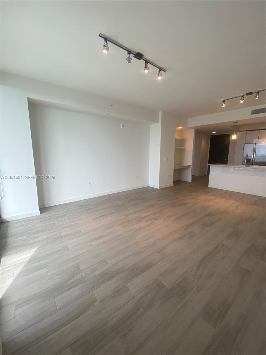 999 SW 1 AVE # 3209