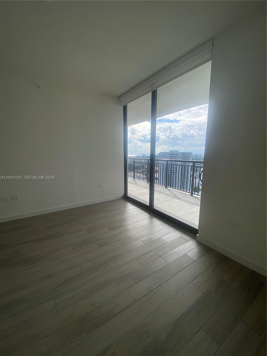 999 SW 1 AVE # 3209
