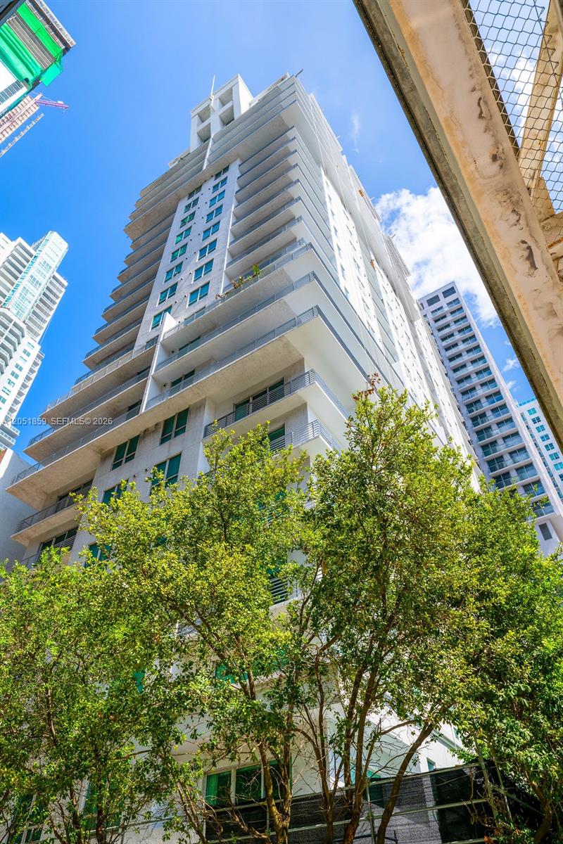 234 NE 3rd St # 909