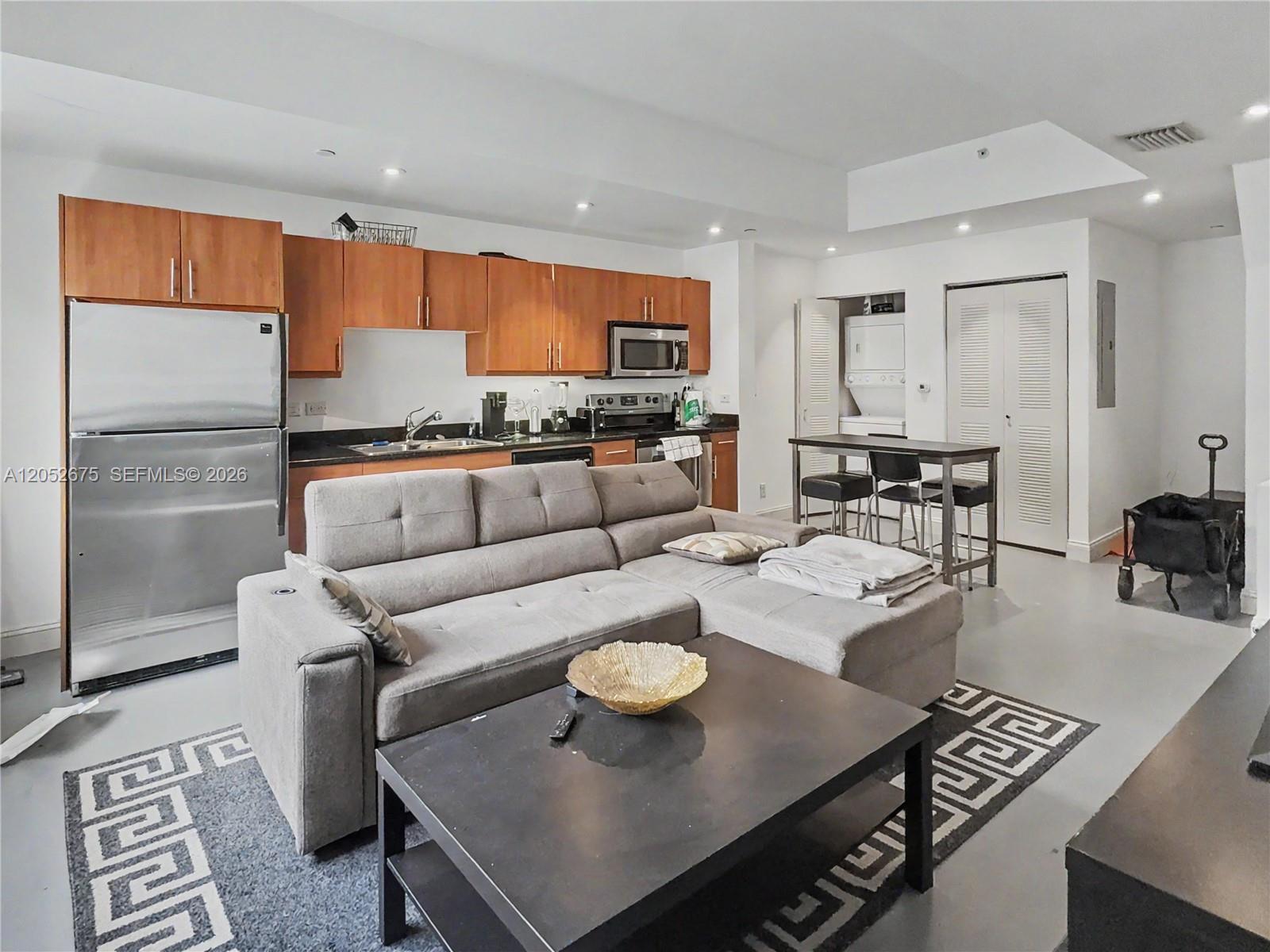 111 E Flagler St # 410