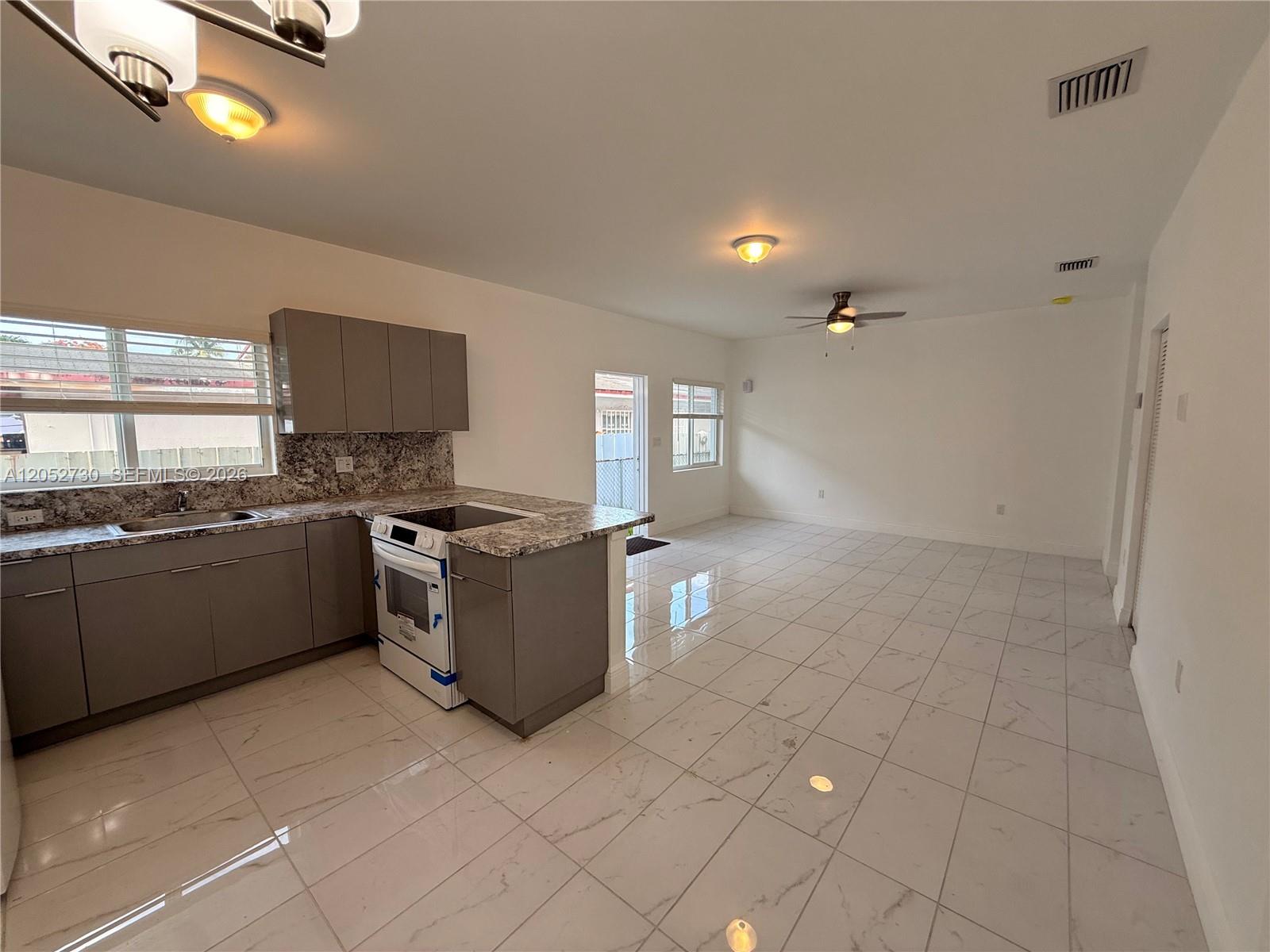 3027 NW 23rd Ave # 2