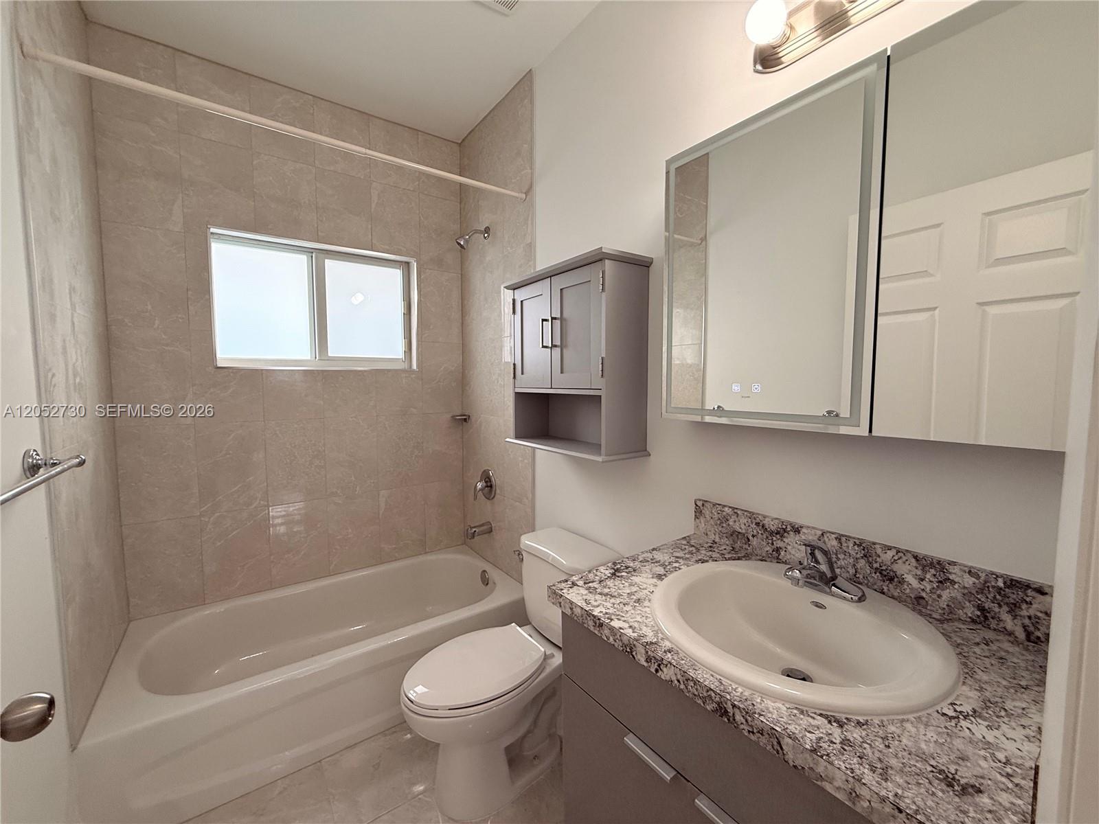 3027 NW 23rd Ave # 2