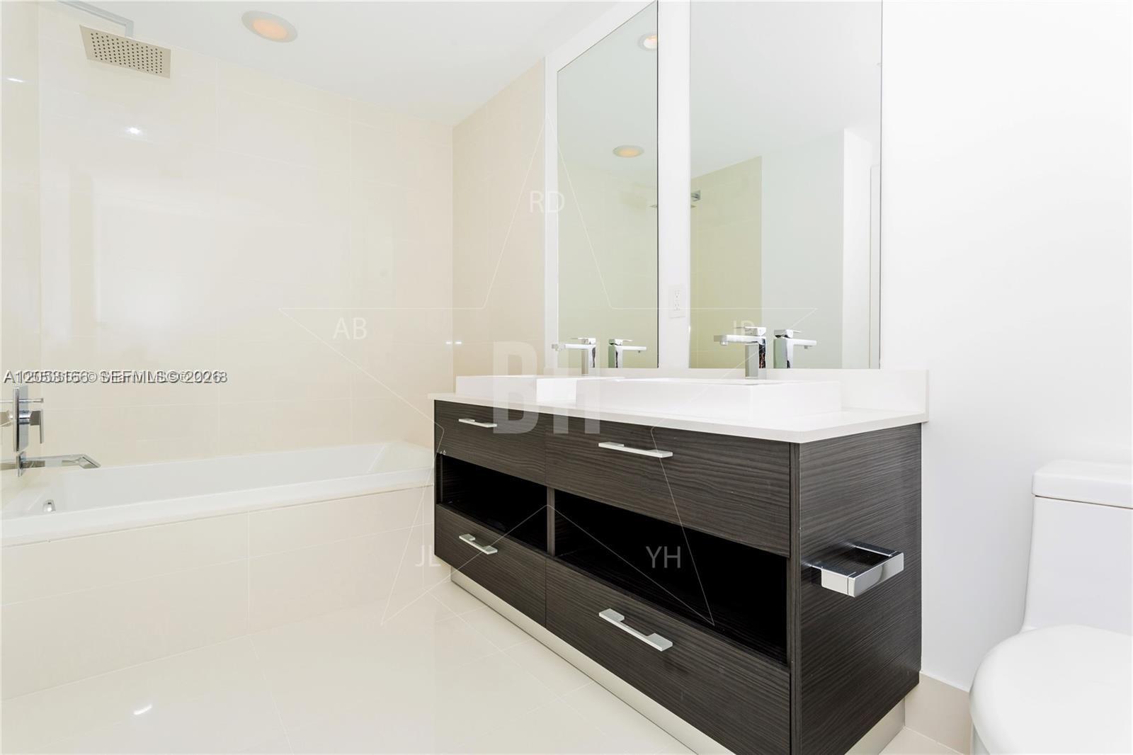 55 SW 9th St # 1104
