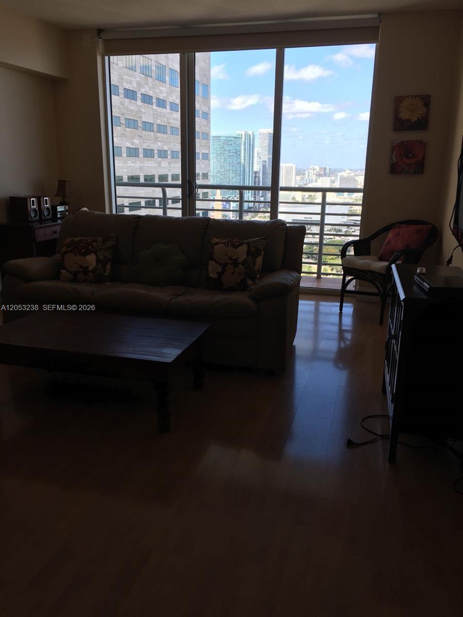 325 S Biscayne Blvd # 4320